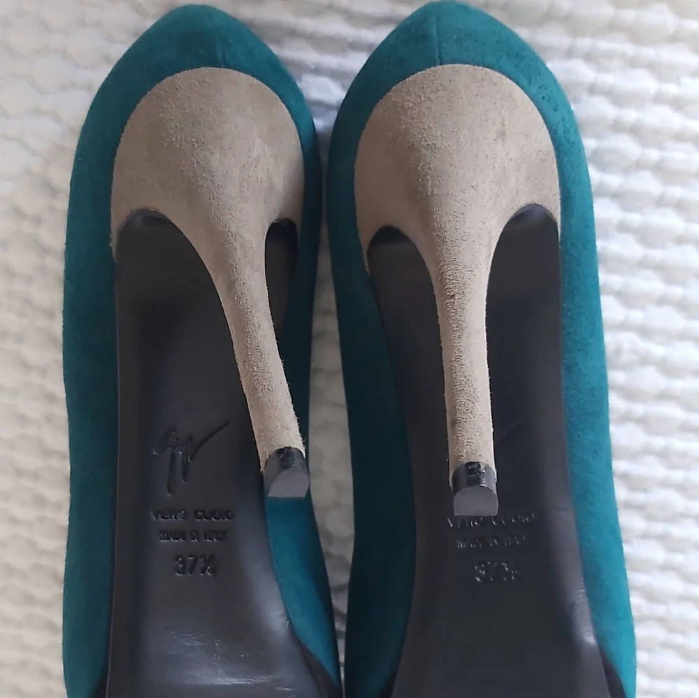 Giuseppe Zanotti Suede Platform Pumps - Picture 8 of 15